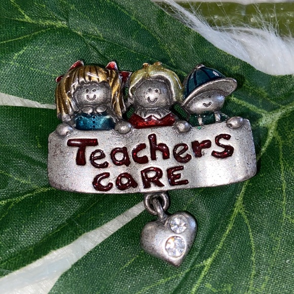 Rare AJMC “Teachers Care” 3 Little kids Holding Sign with Dangling Heart ❤️ - Picture 5 of 14